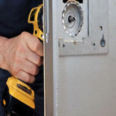 Срочная замена дверных замков в Волжском
